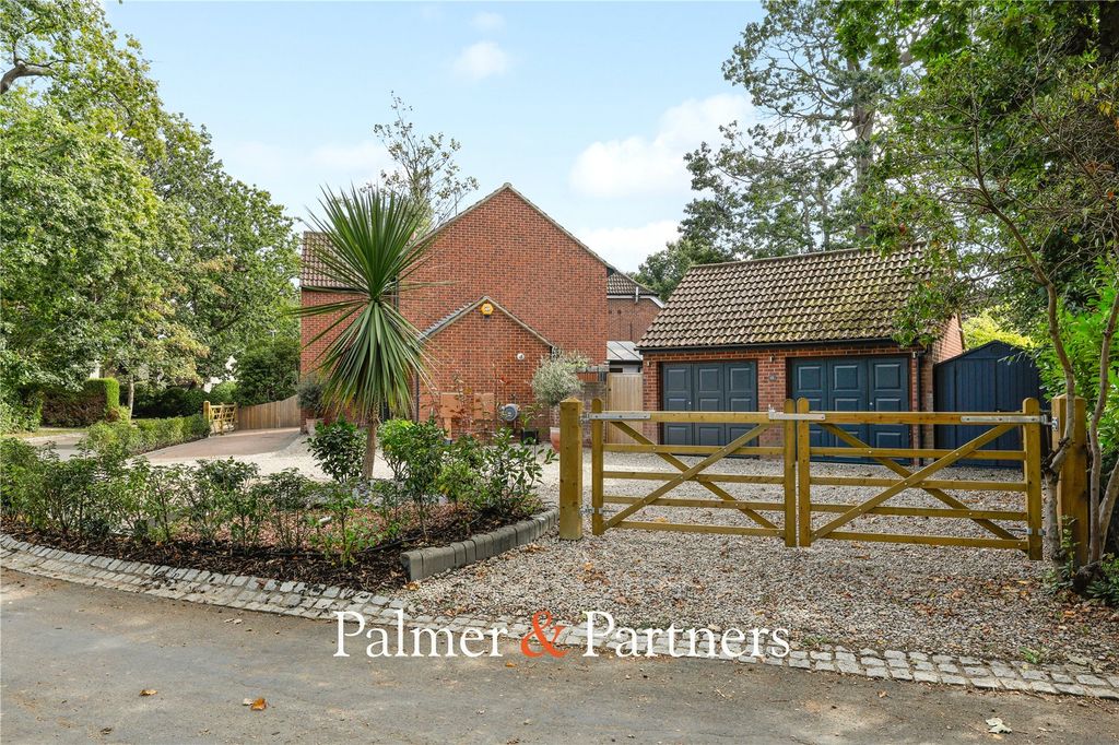 Property photo 2 of 32 Picture No. 50