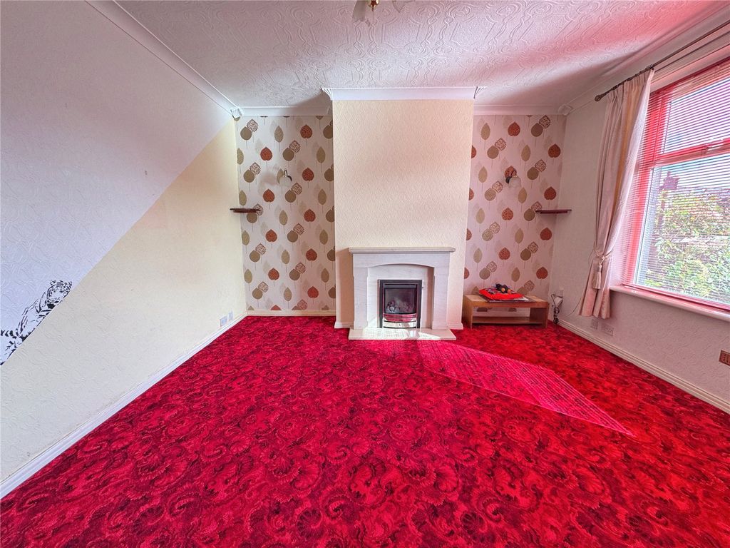 Property photo 2 of 19 Picture No. 38