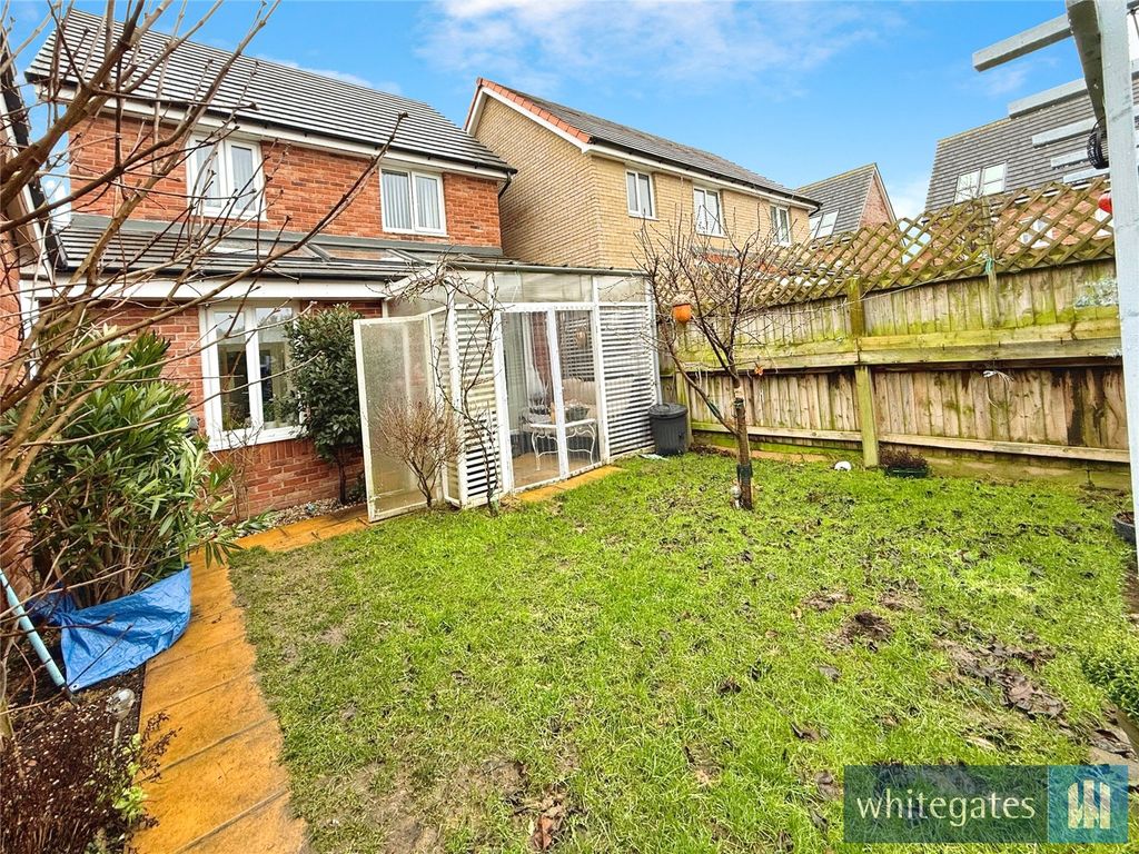 Property photo 3 of 23 Picture No. 12