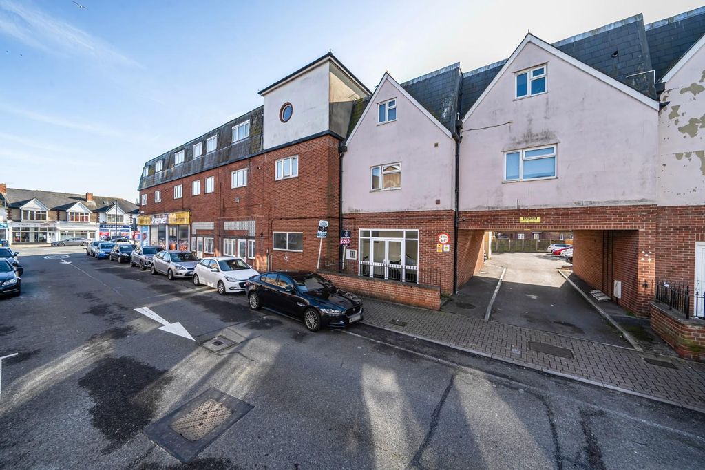 Property photo 1 of 14 1423063-1-69A5A12024447.Jpg