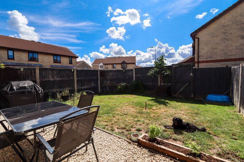 Property photo 3 of 11 Garden