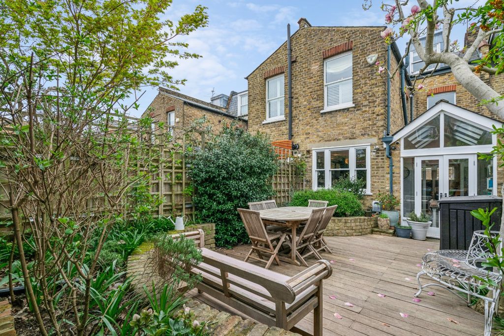 Property photo 3 of 13