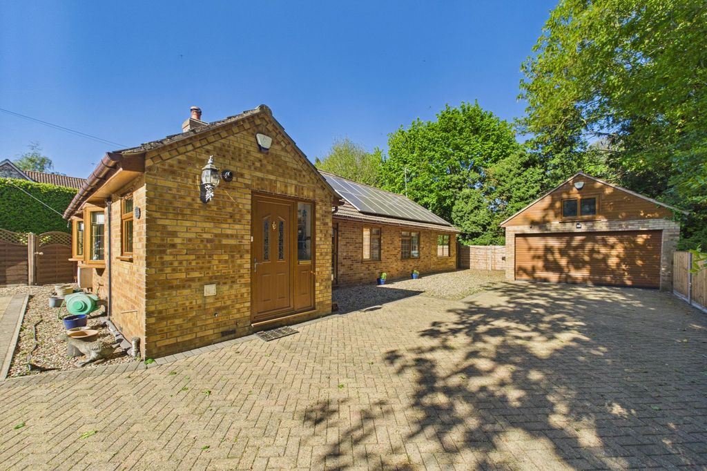Property photo 1 of 27