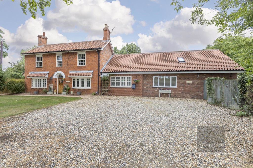 Property photo 1 of 36