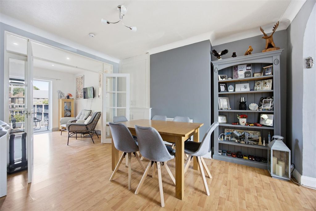 Property photo 3 of 13 Dining Room