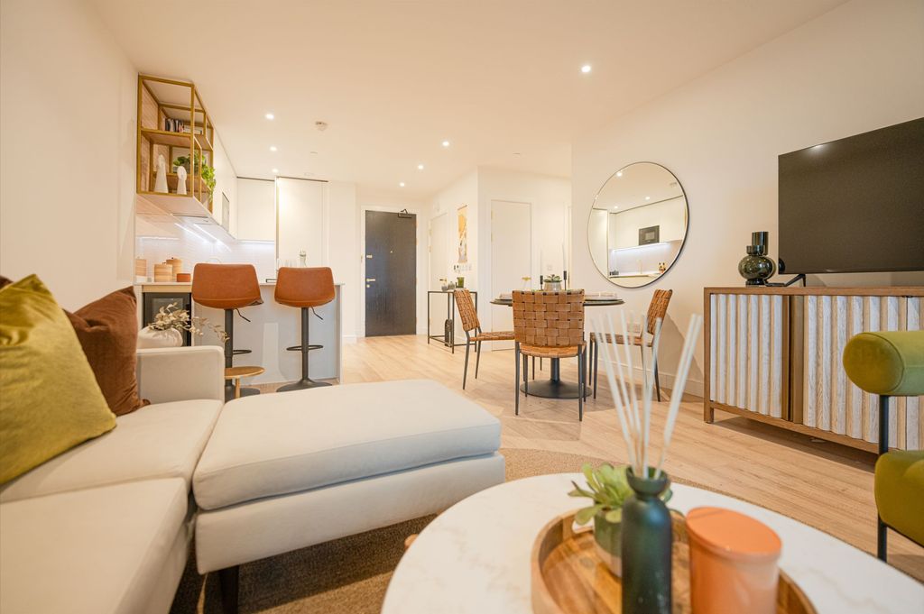 Property photo 1 of 21