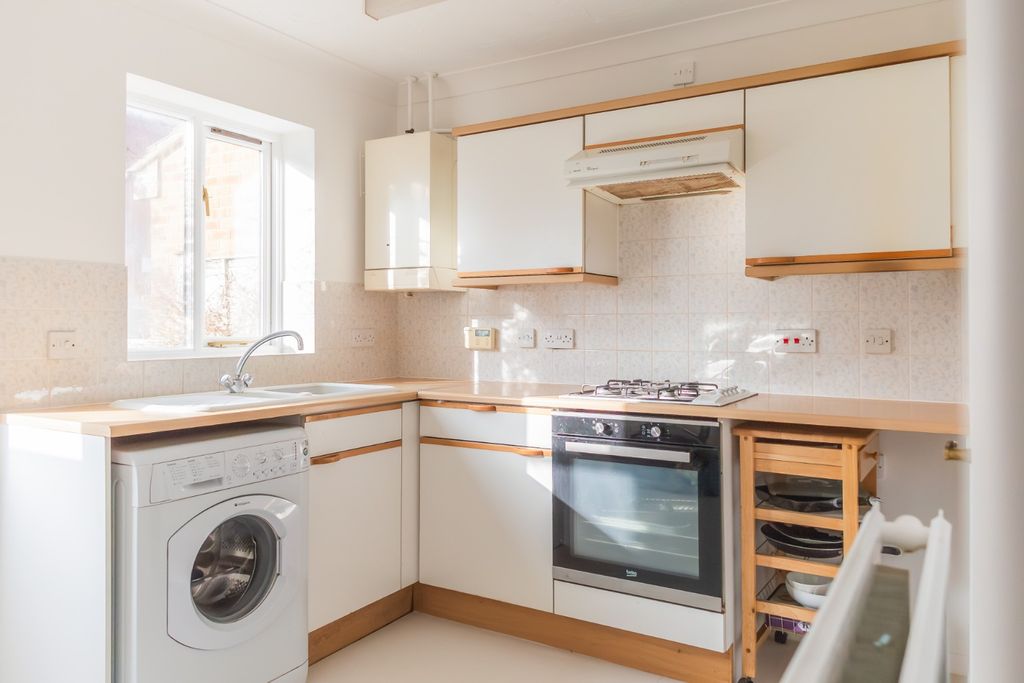 Property photo 2 of 11 4881473