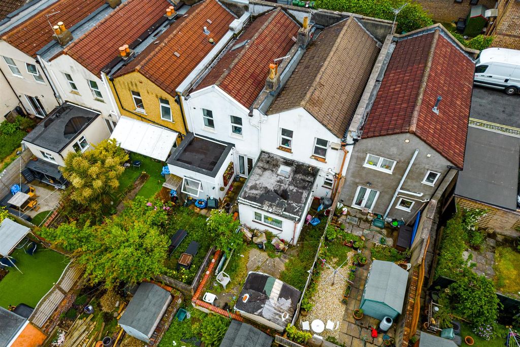 Property photo 3 of 29 8 Alfred Street, Redfield, Bristol Bs5 9Eg | Freeh