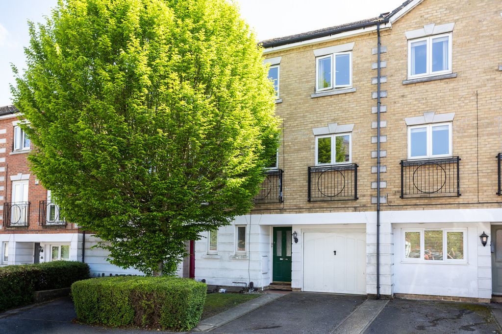Property photo 1 of 30