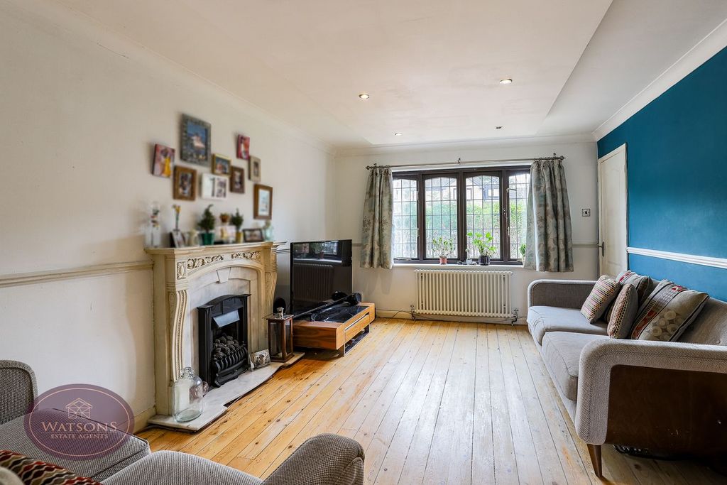 Property photo 2 of 29
