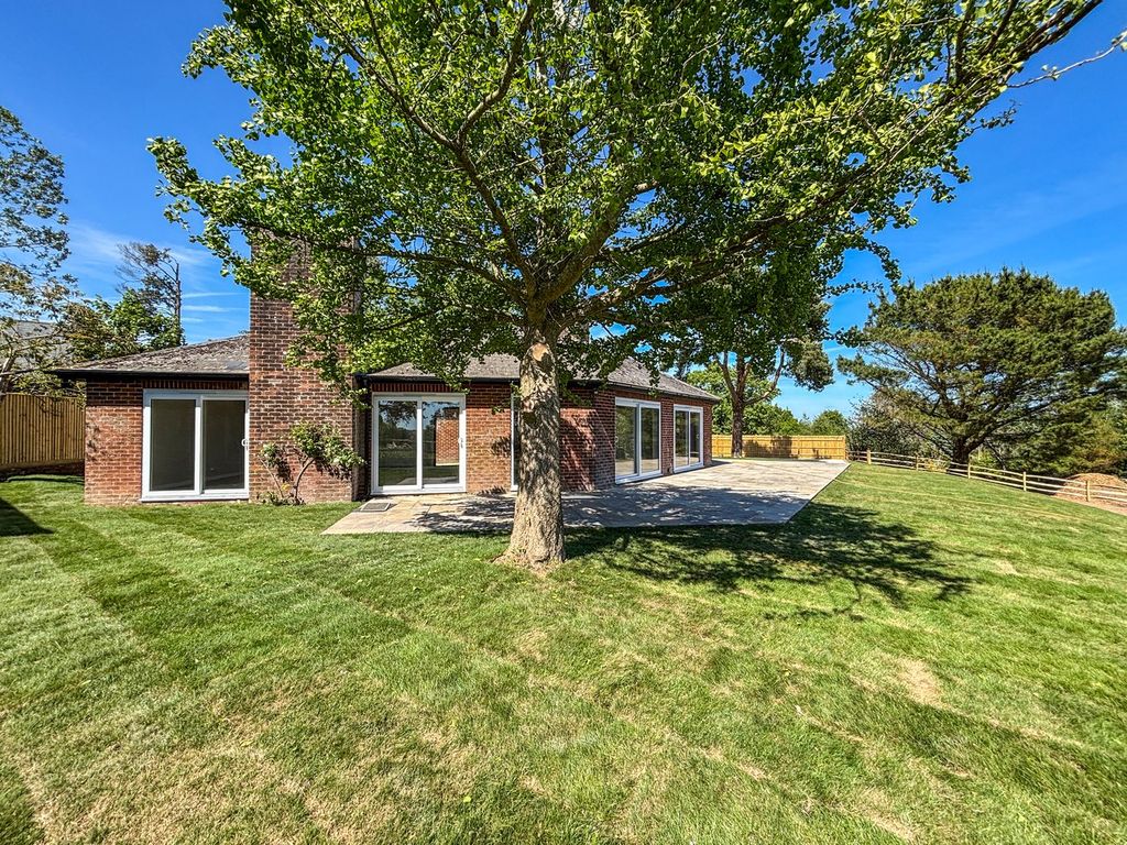 Property photo 1 of 29