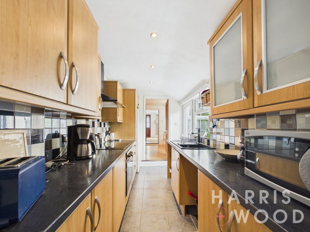 Property photo 3 of 27 4255669
