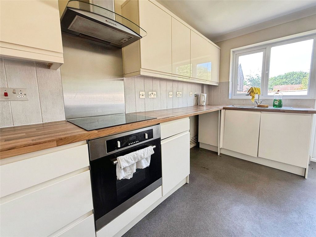 Property photo 3 of 11 Picture No. 02