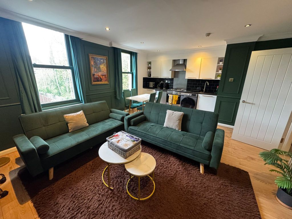 Property photo 2 of 25