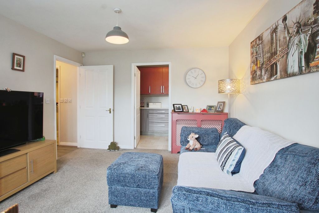 Property photo 1 of 16 4454922