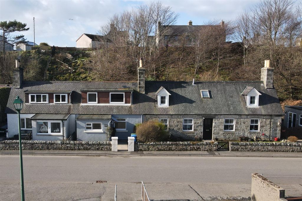 Property photo 1 of 25 Harbour Road