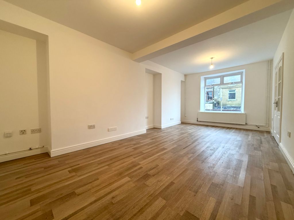 Property photo 2 of 19 Img_1038.Jpeg