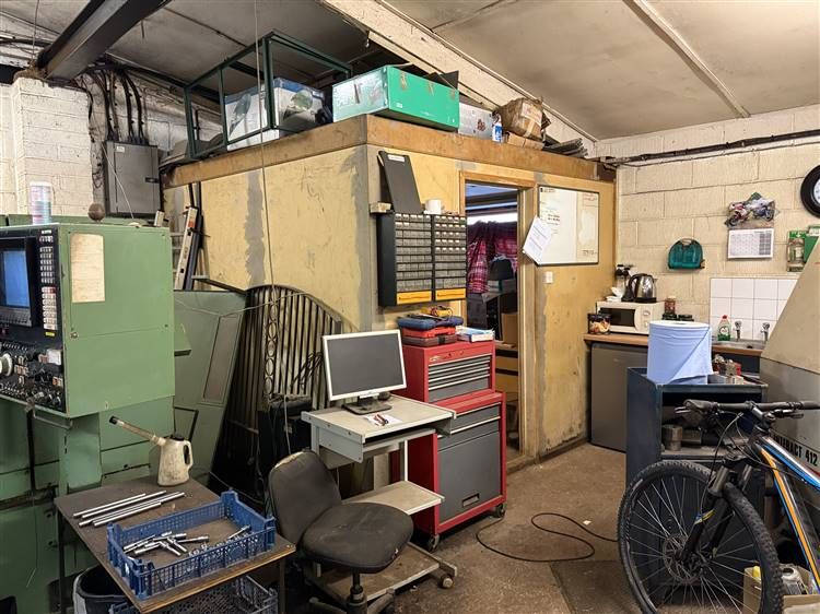 Property photo 3 of 4