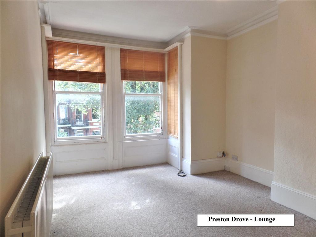 Property photo 2 of 6 Lounge.Jpg
