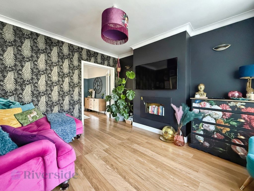 Property photo 3 of 14 Pbox-Img.Jpg
