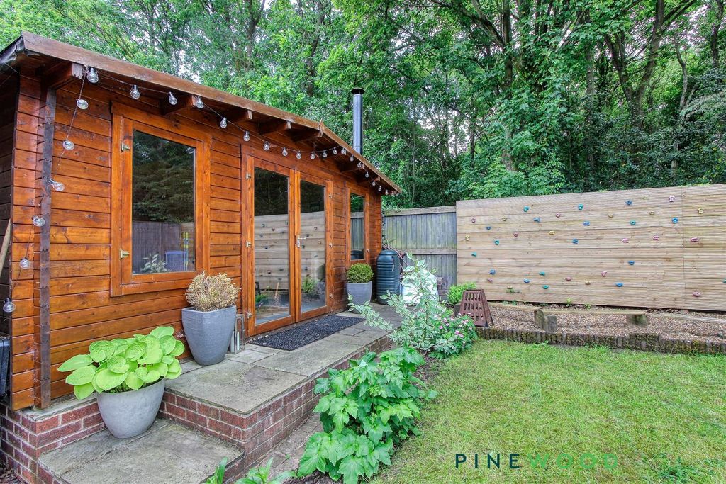 Property photo 3 of 39 Rear Garden - Summerhouse