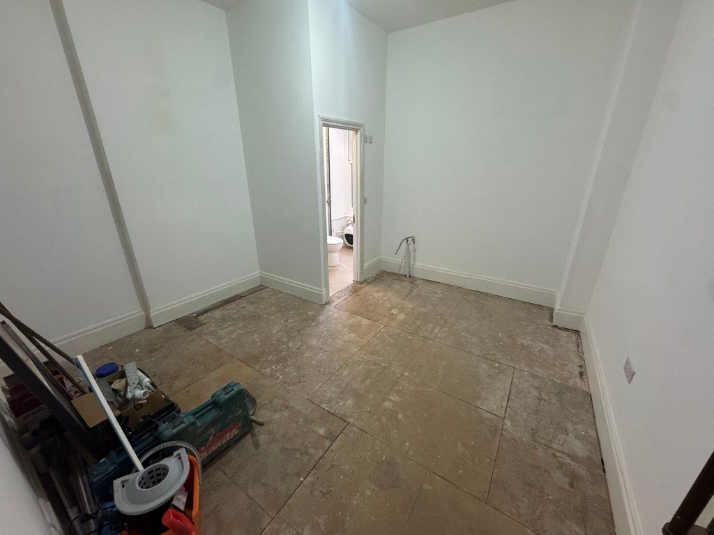 Property photo 3 of 7 Photo 13