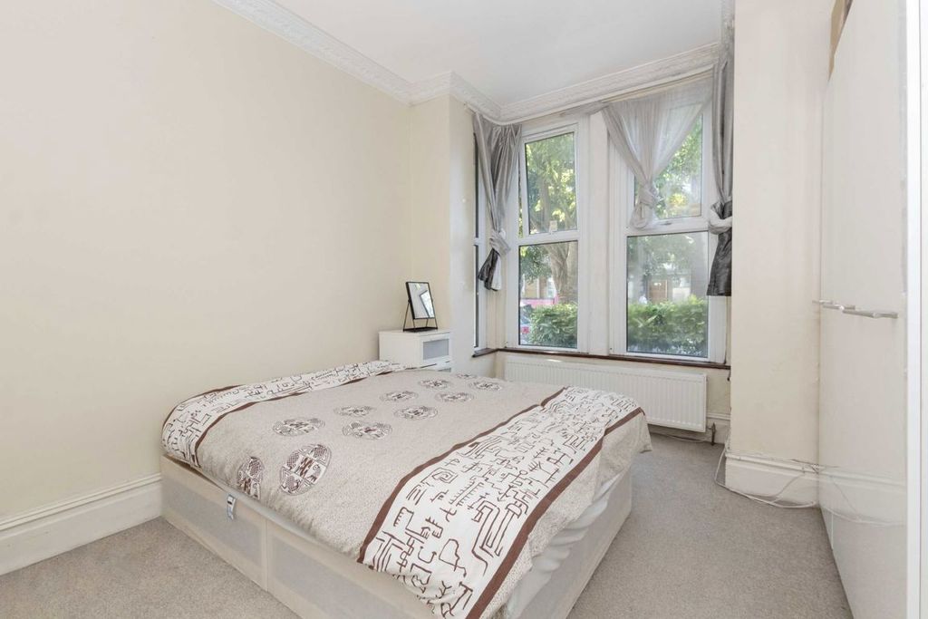 Property photo 3 of 3