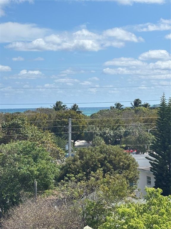 Property photo 2 of 5 <Alttext/>