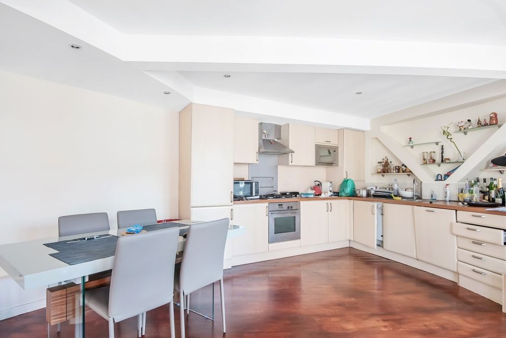Property photo 2 of 5 351191 (2)
