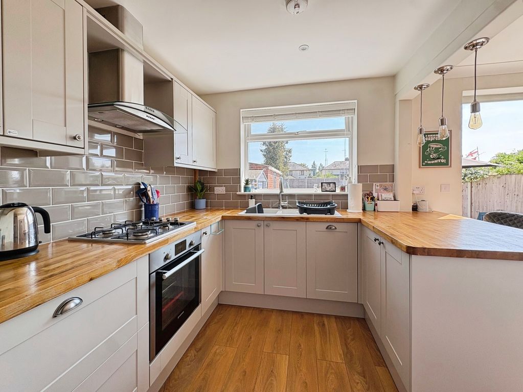 Property photo 3 of 13 Pbox-Img.Jpg