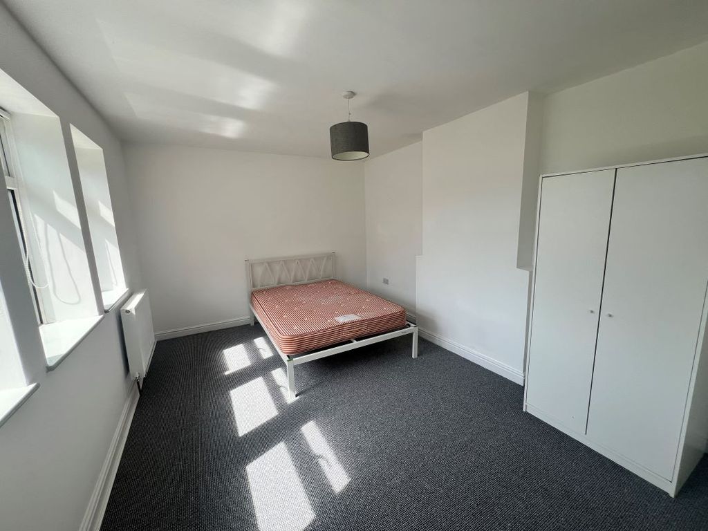 Property photo 2 of 10 Image 2