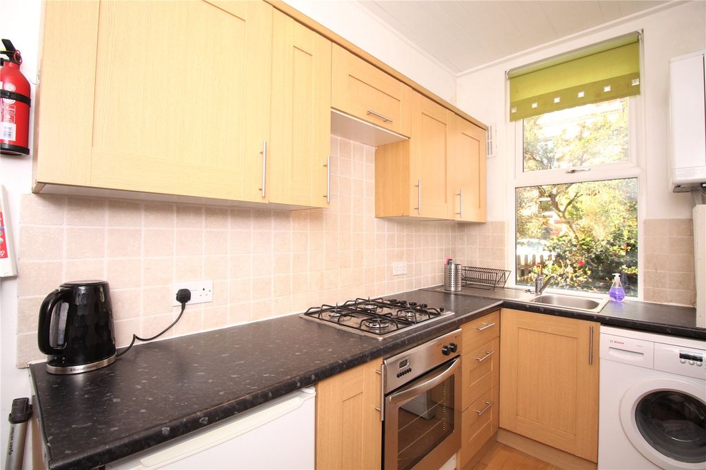 Property photo 3 of 7 Picture No. 08