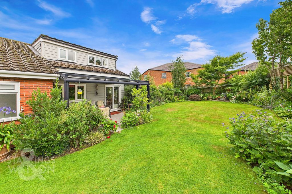 Property photo 1 of 29