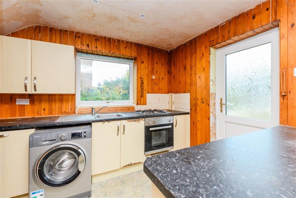 Property photo 2 of 9 Kitchen/Diner