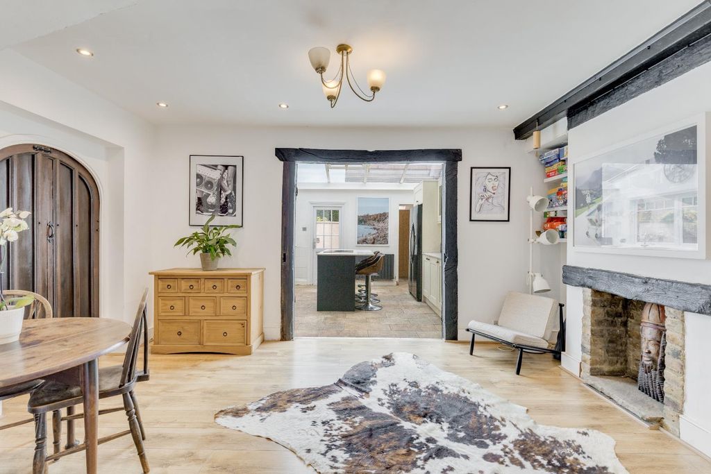 Property photo 3 of 61 Home Farm Cottages 8-46.Jpg