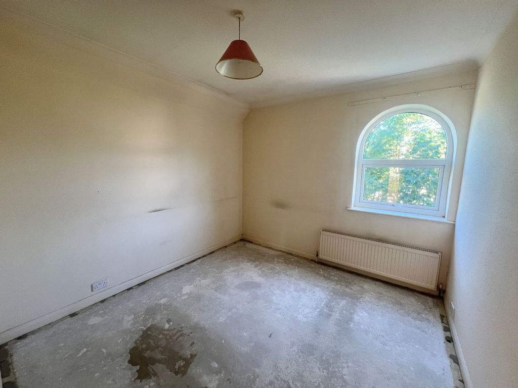Property photo 2 of 6 Image 2
