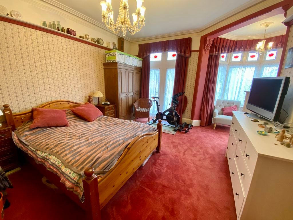Additional image 18 of 7 bed detached house for saleSouthampton Road, Fareham PO16