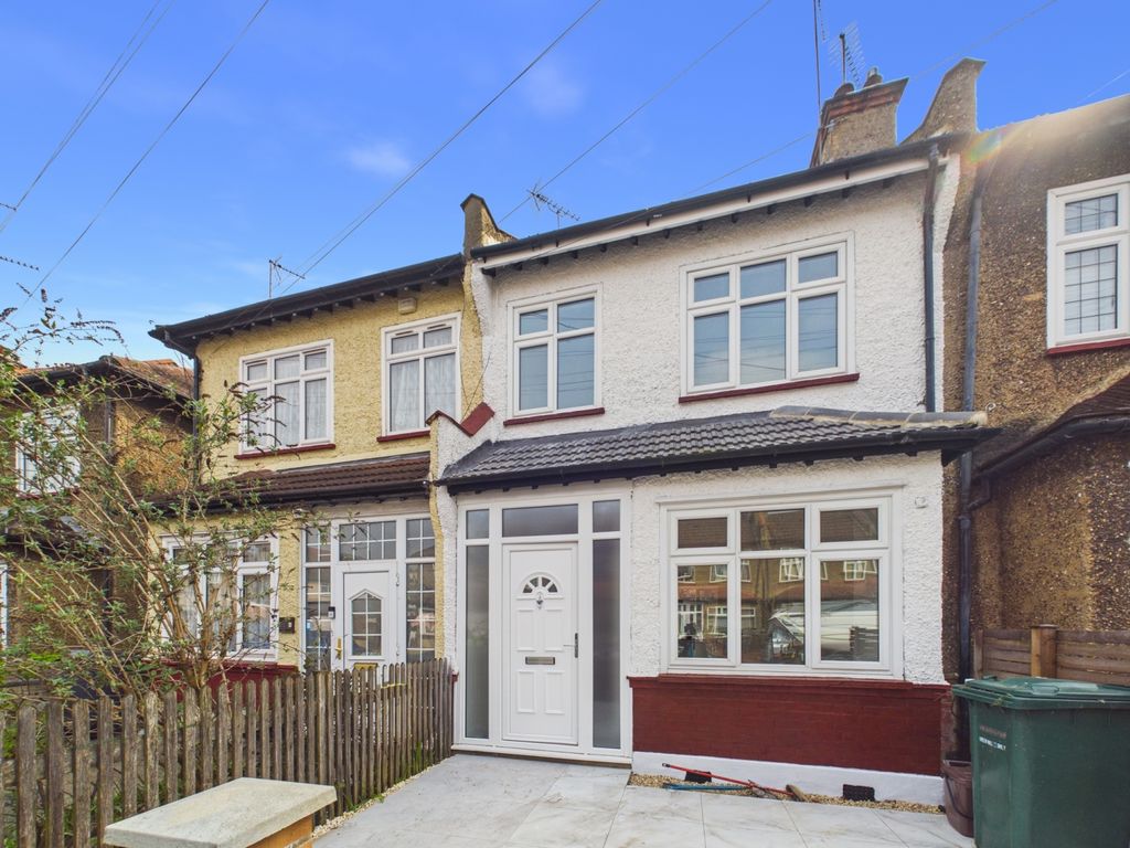 Property photo 2 of 16 Cam03750G0-Pr0093-Still025