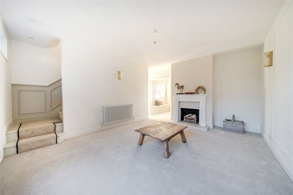 Property photo 2 of 13 Picture 2