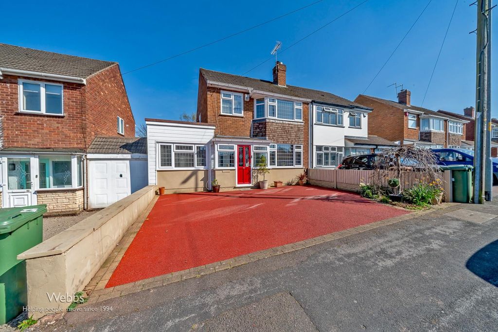 Property photo 1 of 26 Â© Webbs Estate Agents Â© (202 Of 185).Jpg