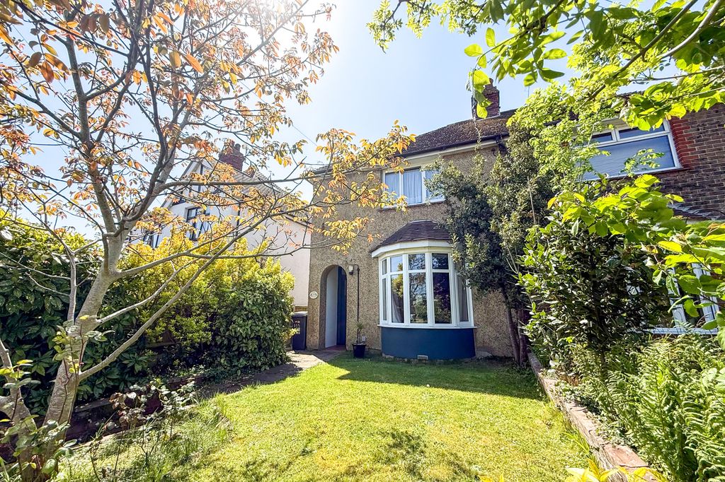 Property photo 1 of 27