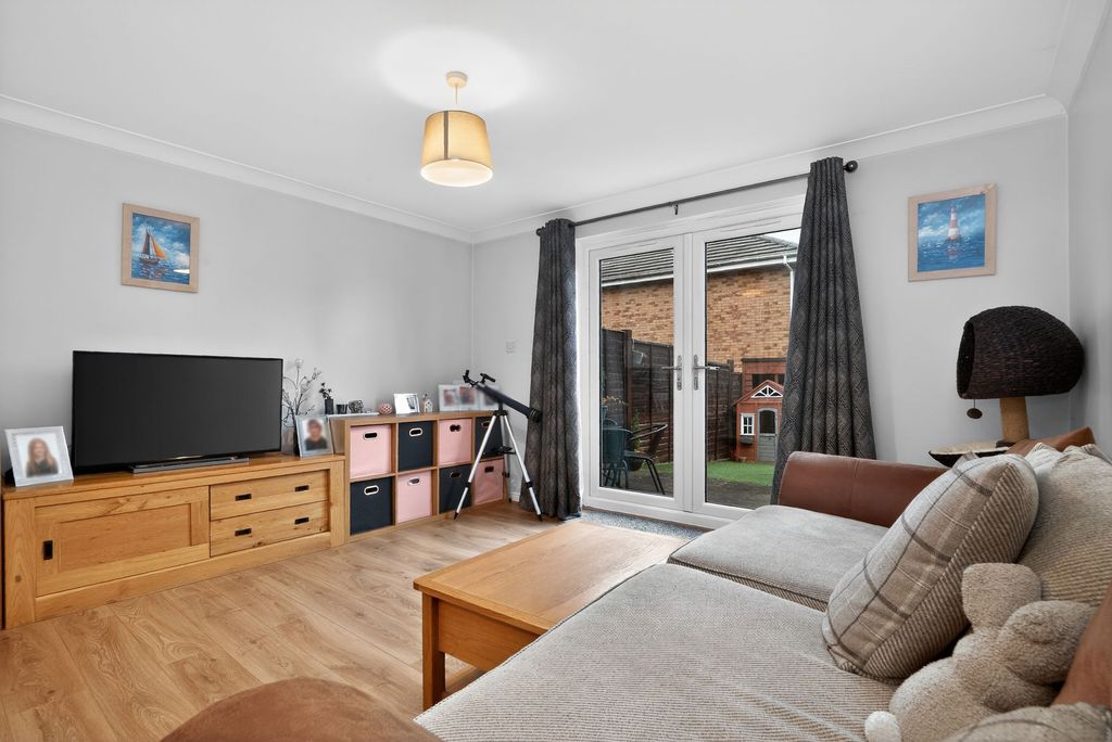 Property photo 2 of 23