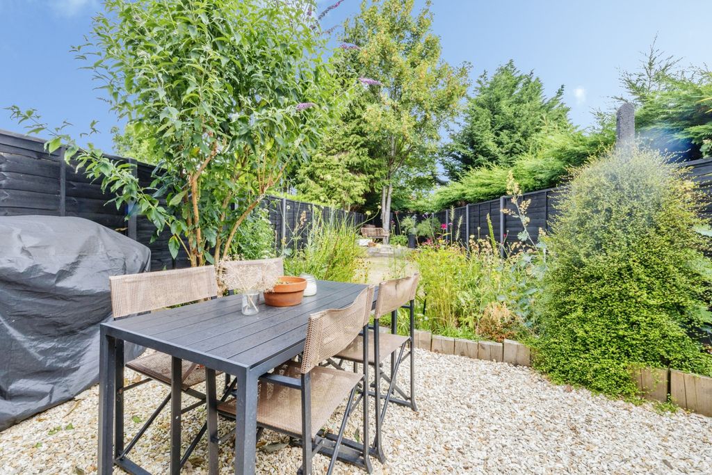 Property photo 2 of 22 2026-06-30-2Scamptonavenue029