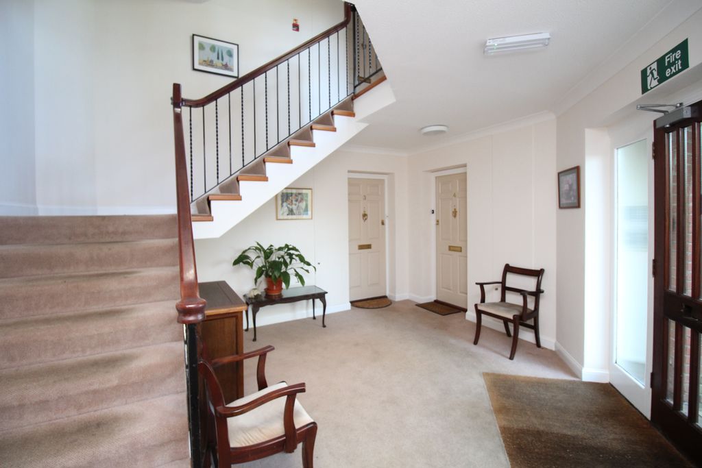 Property photo 2 of 13 Photo 17