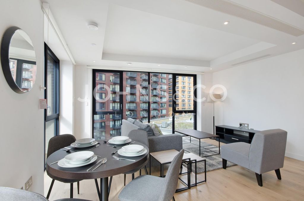 Property photo 3 of 10