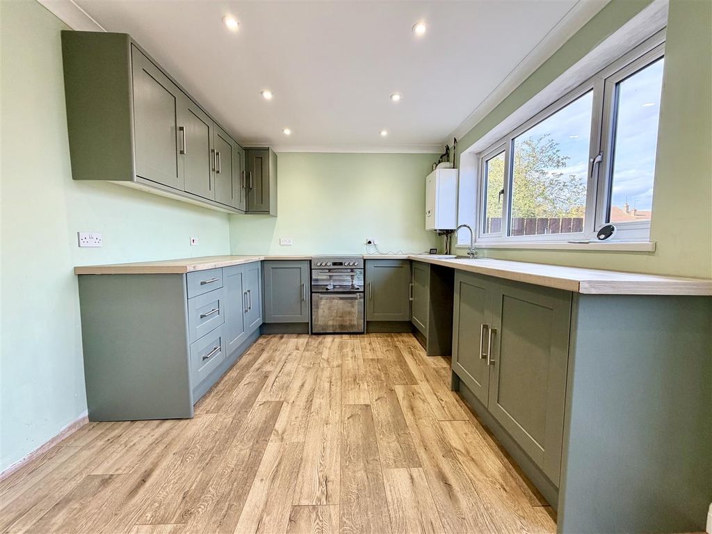 Property photo 3 of 12 Img_5563.Jpg