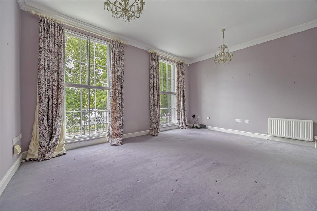 Additional image 6 of 3 bed flat for saleThe Broadwalk, Imperial Square, Cheltenham GL50
