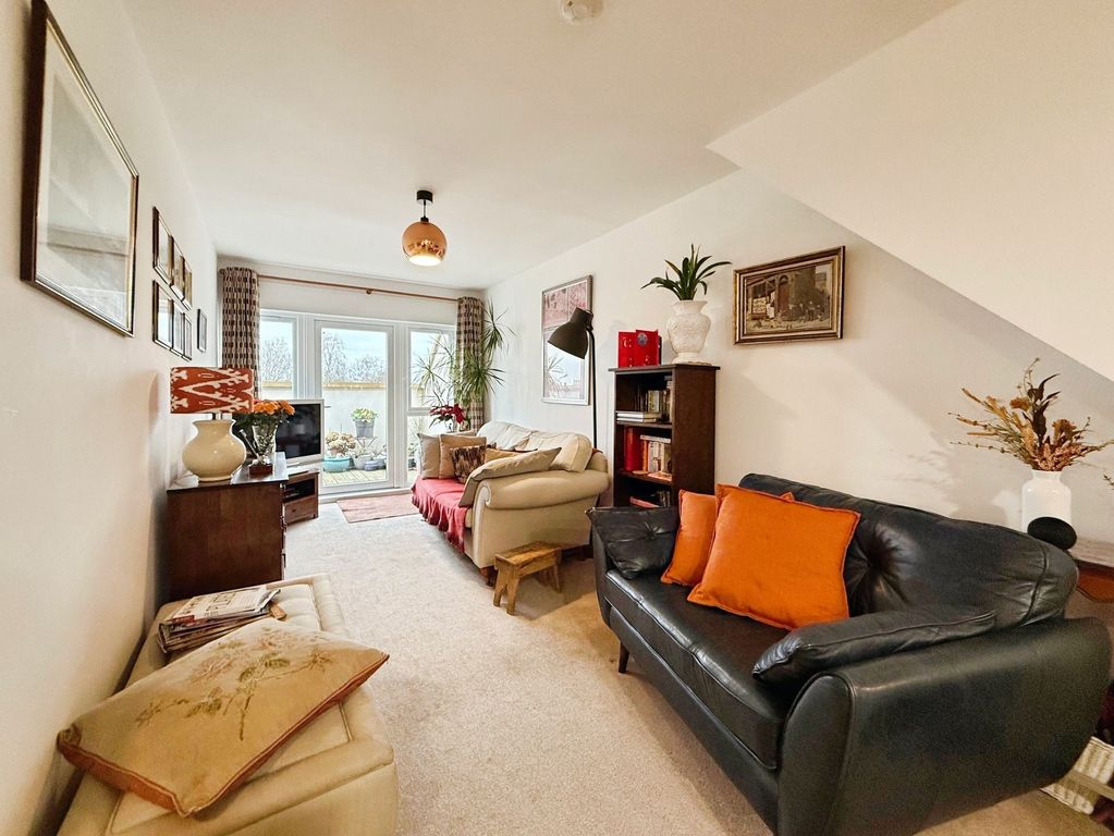 Property photo 3 of 21