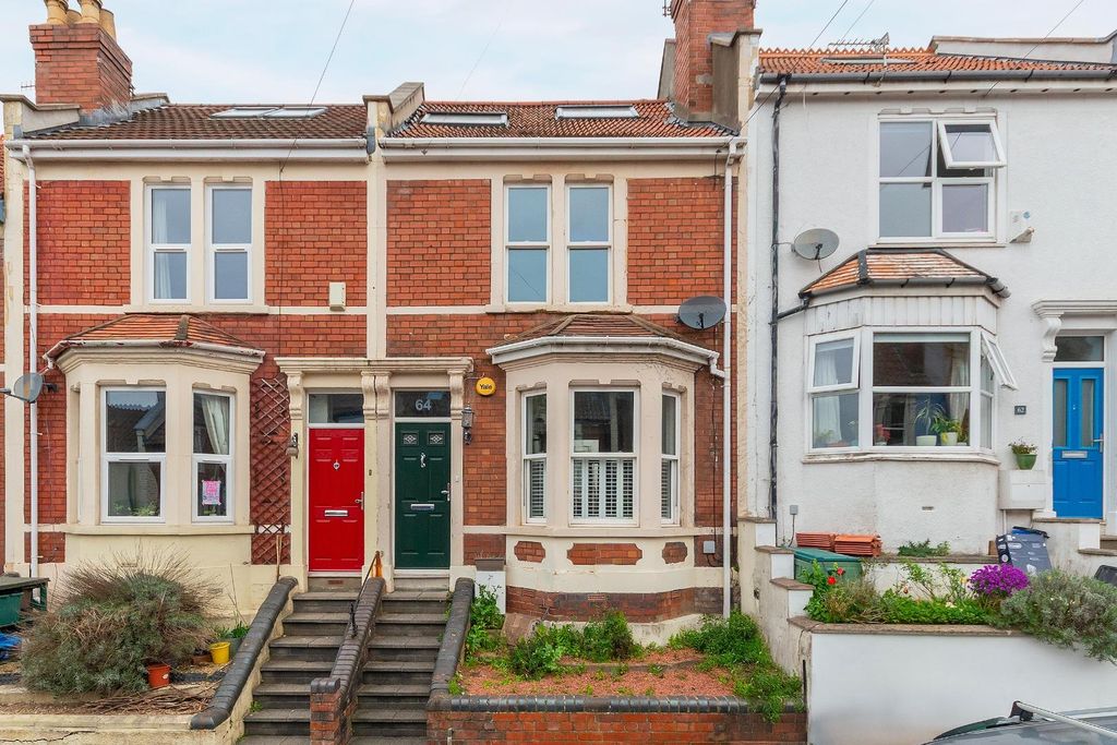 Property photo 2 of 32 6D4Rwh - External C.Jpg