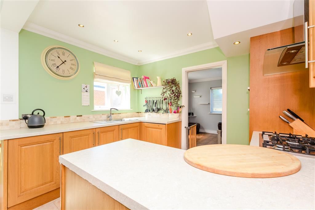 Property photo 2 of 15 Kitchen